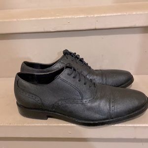 Cole Haan Mens 8.5m black leather shoes